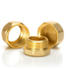 Заглушка латунная 25 мм резьбовая